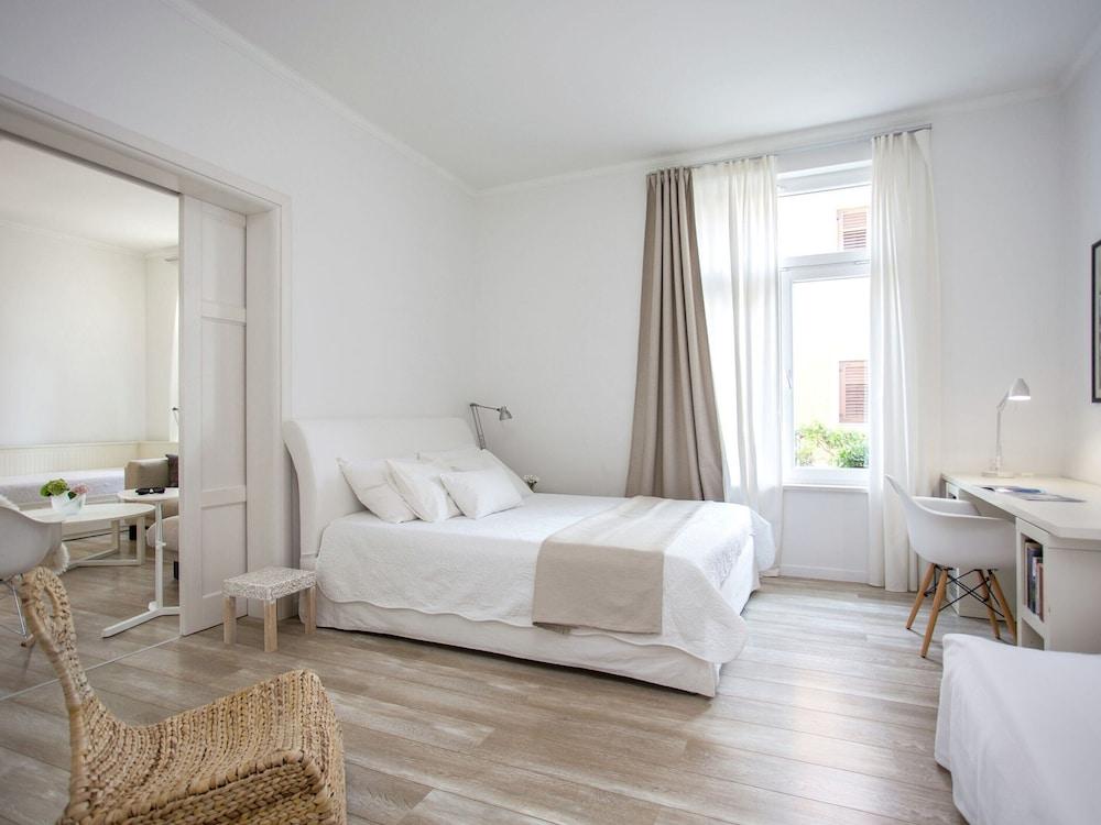 Villa in Kastel Novi Near Beach