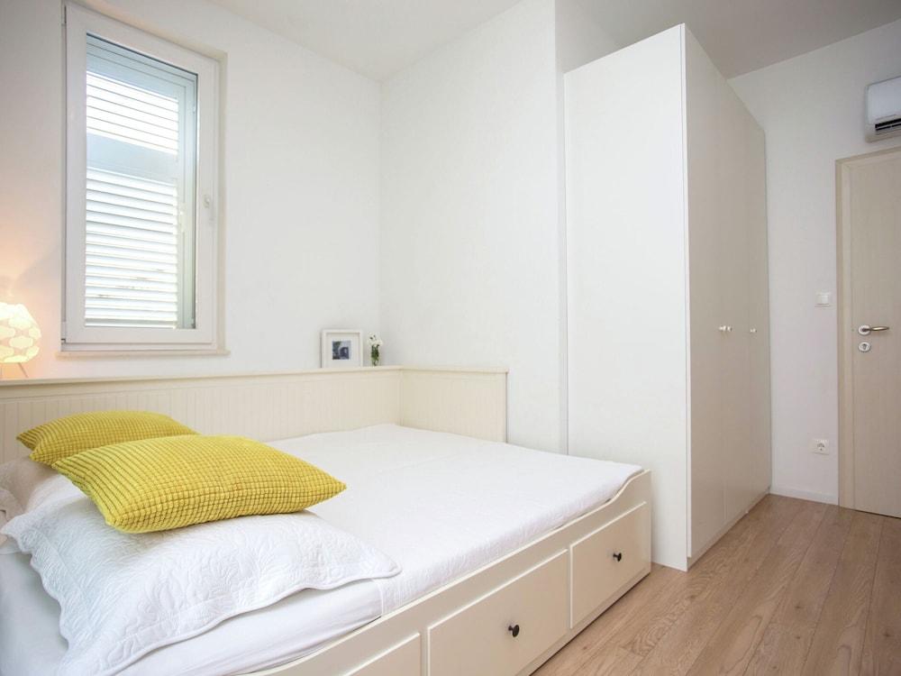 Villa in Kastel Novi Near Beach