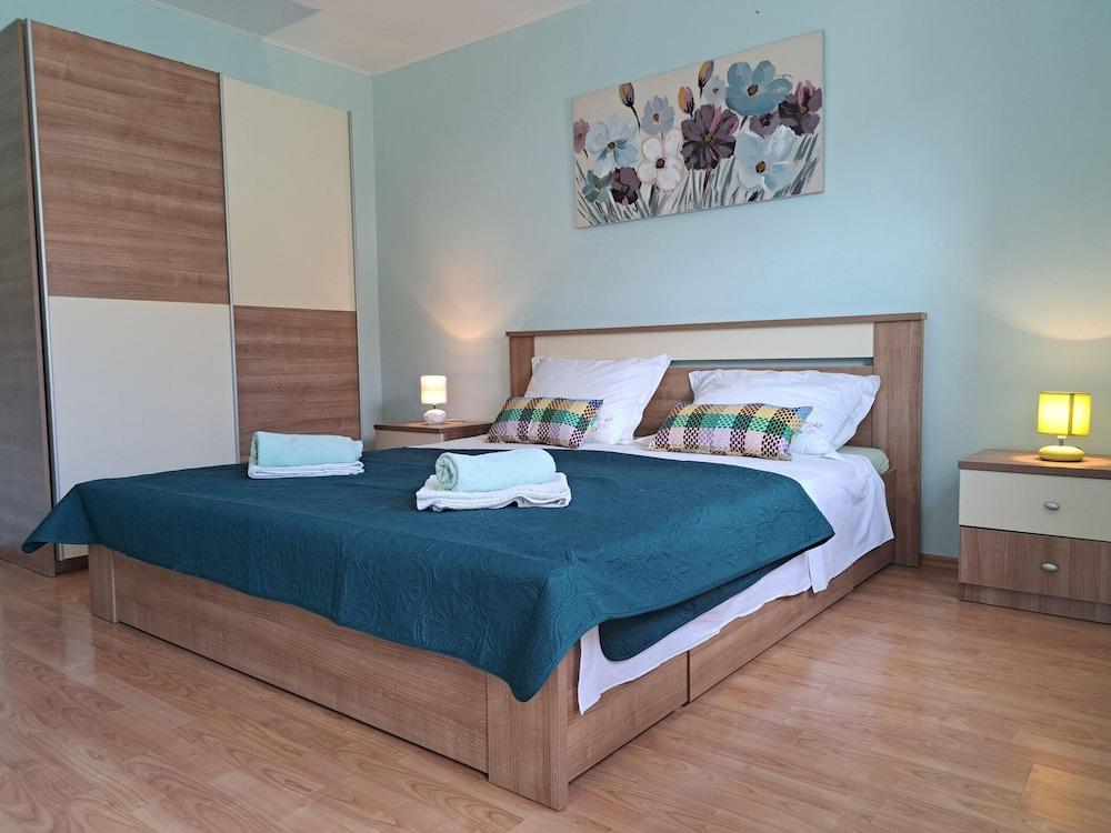 Apartment in Kastel Near the Sea