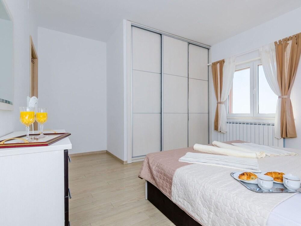 Villa in Gruda With Private Pool