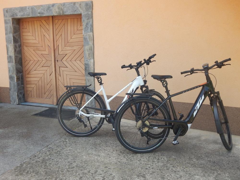 Vineyard cottage Ucman