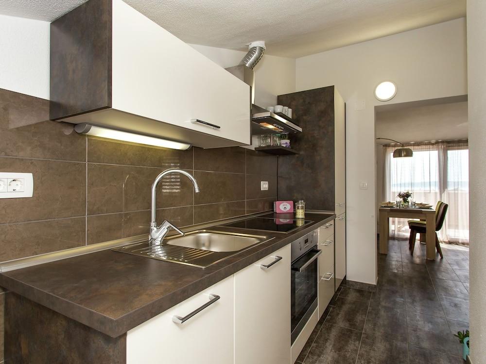 Comfortable Villa in Kastel Novi With Pool