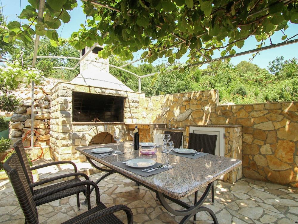 Apartment in Trogir Near Unesco Old Town