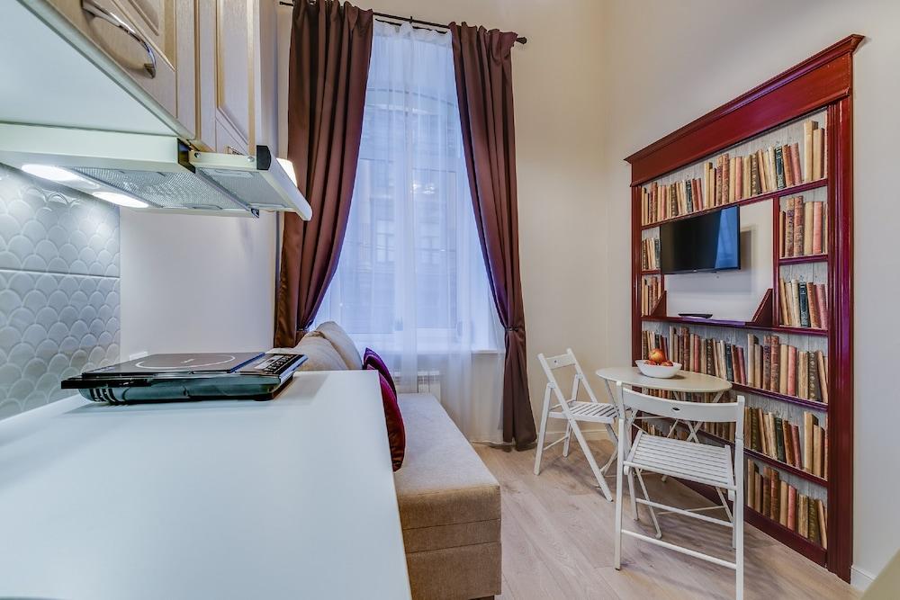 Sokroma Library Aparts