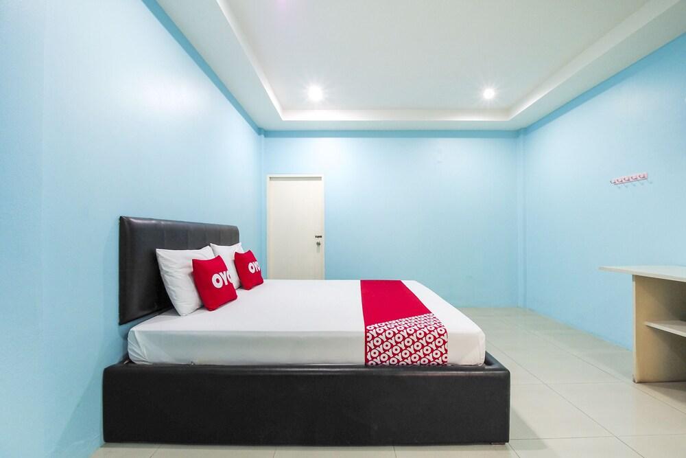 OYO 622 Sixsense Hotel