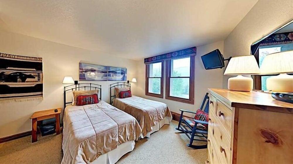 Snowmass_woodrun_9954