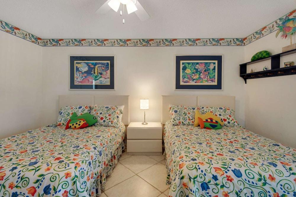 Edgewater Beach Resort Tower 3- 811