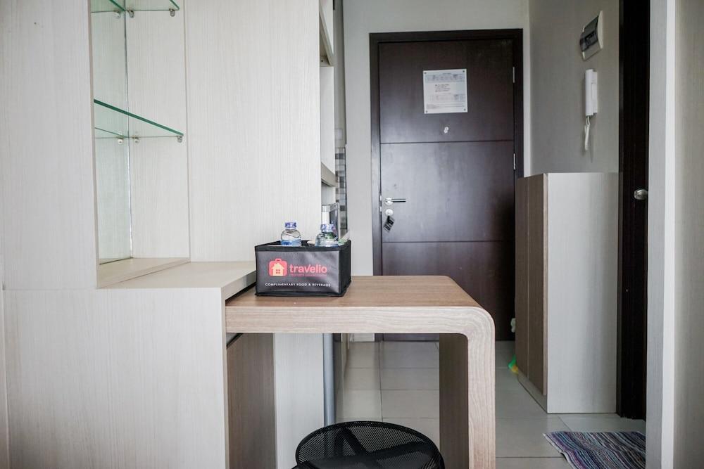 Stylish and Comfy Studio Saveria Apartment