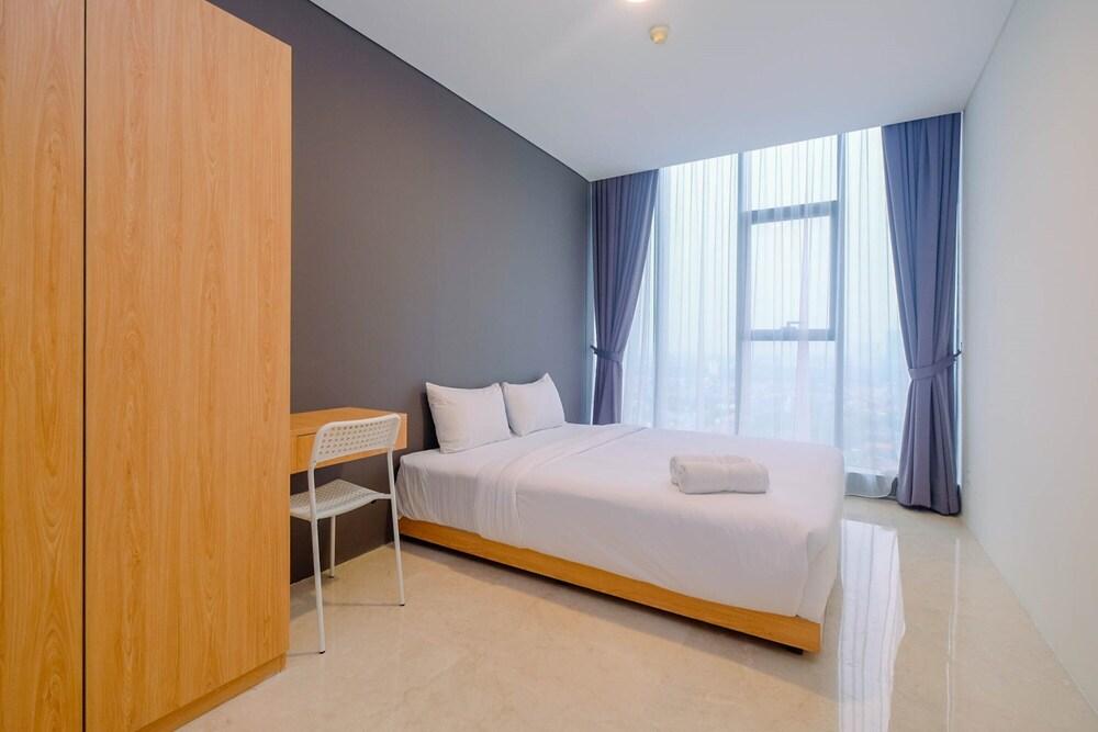 Modern and Spacious 2BR L'Avenue Apartment