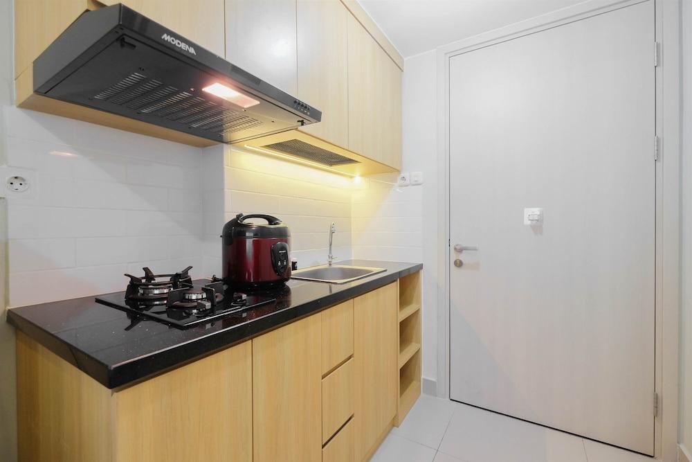 Modern Studio @ Springlake Summarecon Apartment