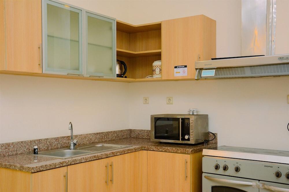 Modern 2BR at The Belleza Apartment