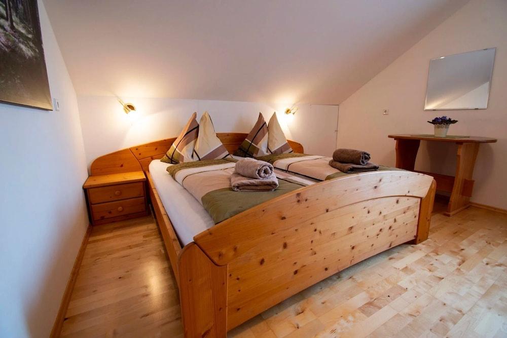 Ferienwohnungen Lichtenegger