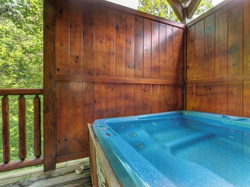 Celebration Lodge by Jackson Mountain Rentals