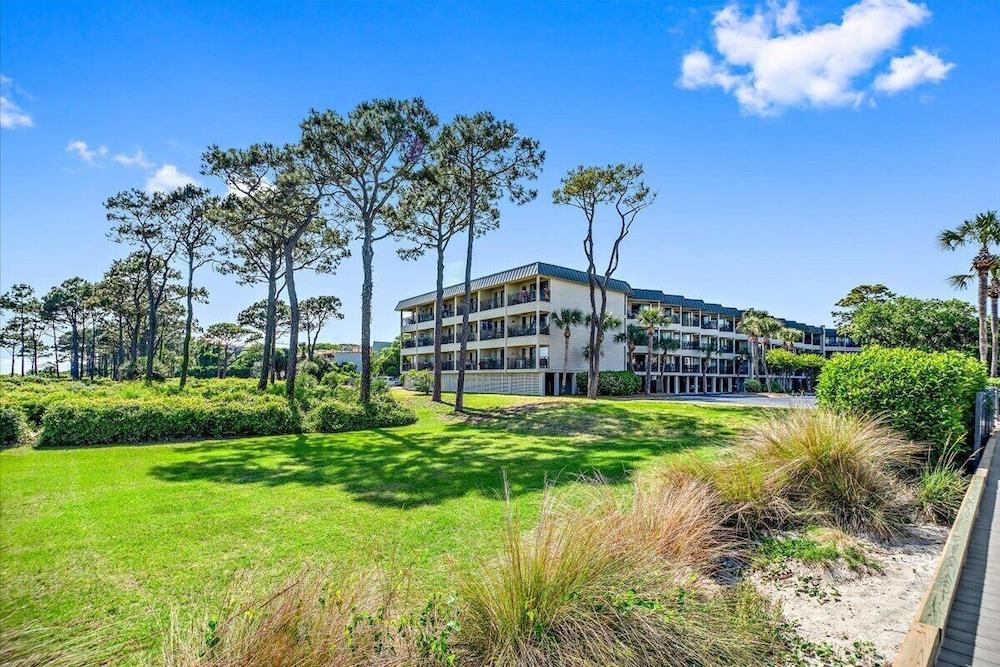 Seaside Villas by by Hilton Head Retreats