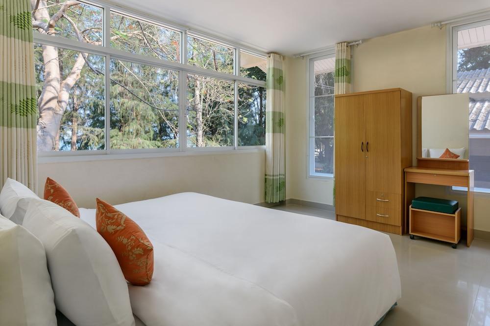 Seapine Beach Golf and Resort Hua Hin