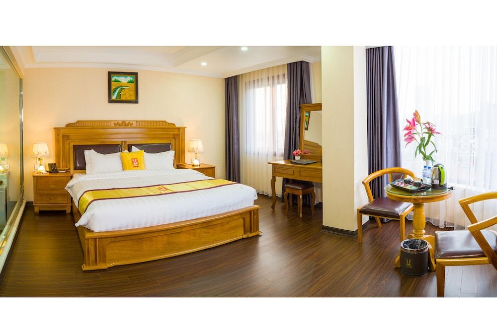 Thai Son Luxury Hotel