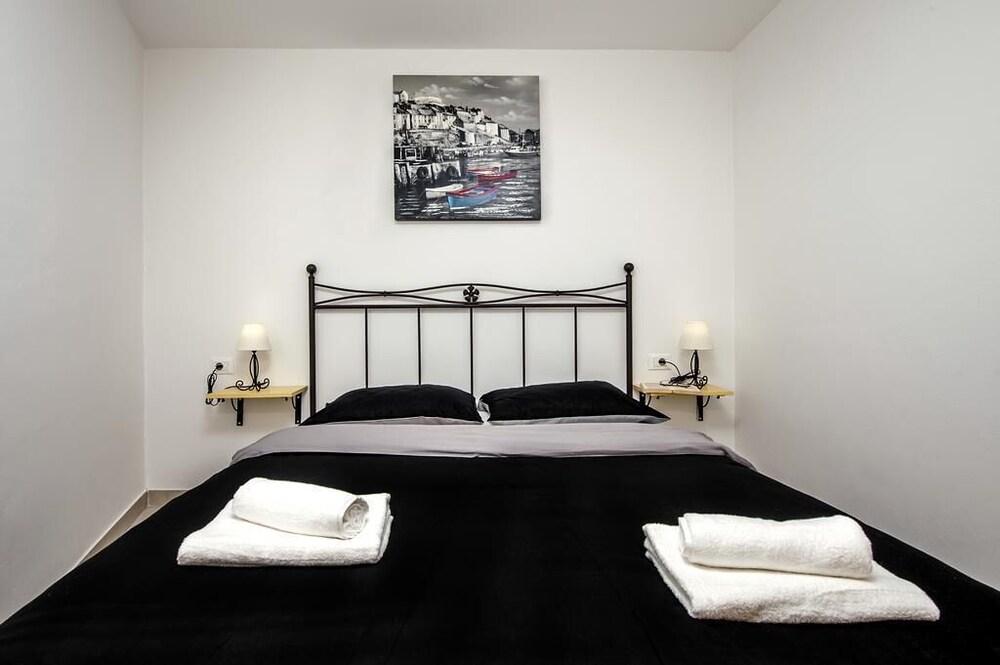 Apartments Casa Flores