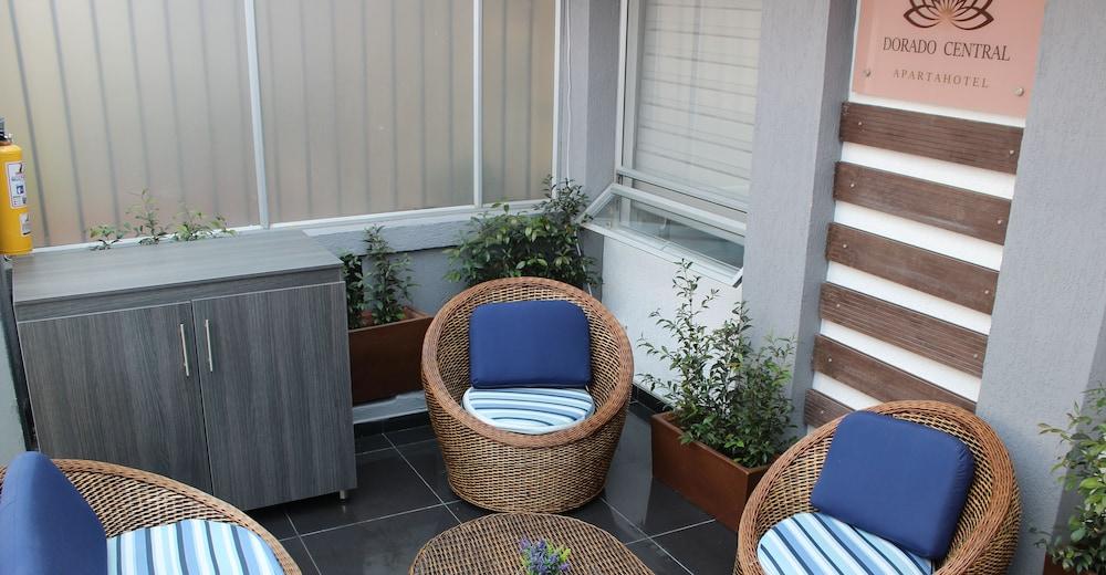 Apartahotel Dorado Central