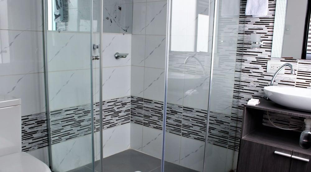 Apartahotel Dorado Central