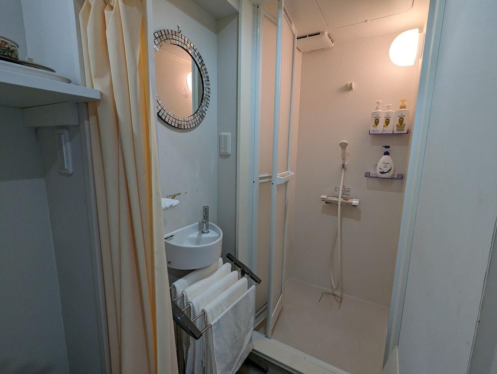 Koganeno-Mori Apartment