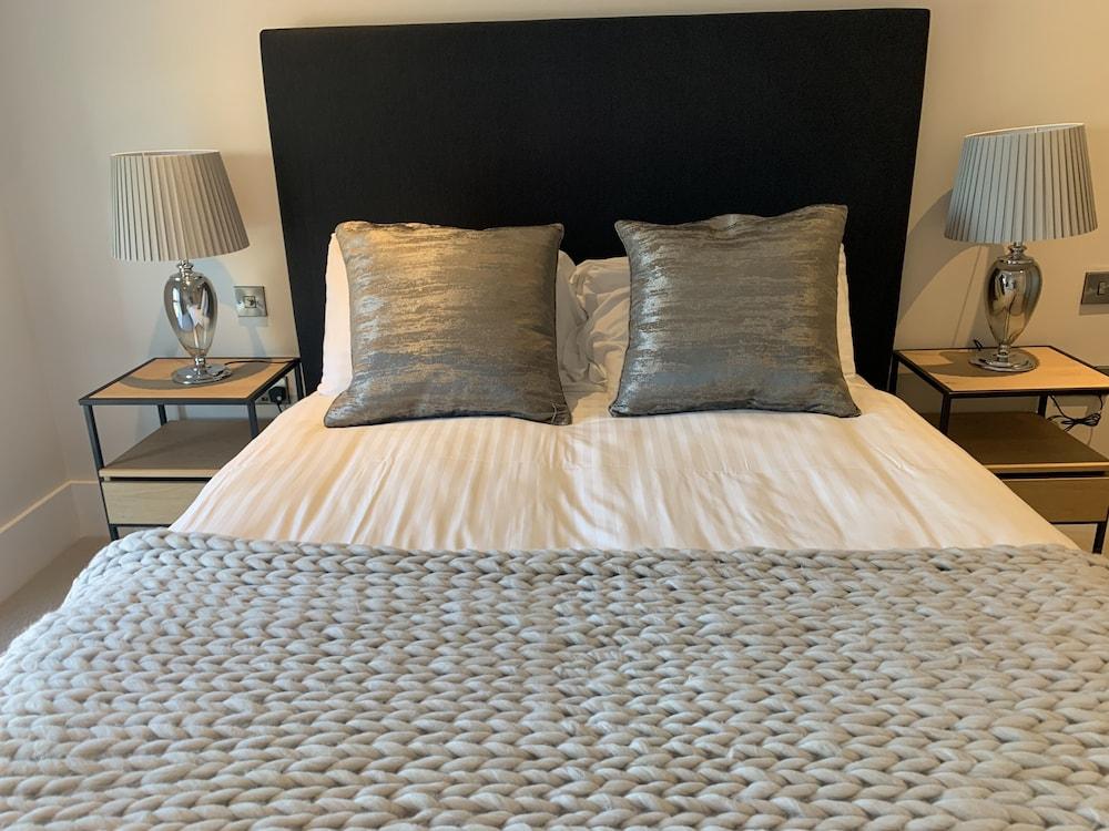 Charles Hope Apartments Heathrow North