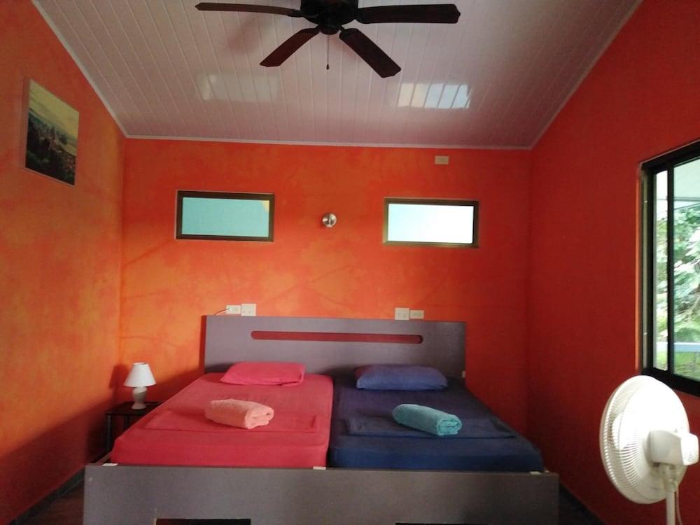 Hostal Casa Las Lajas - Hostel