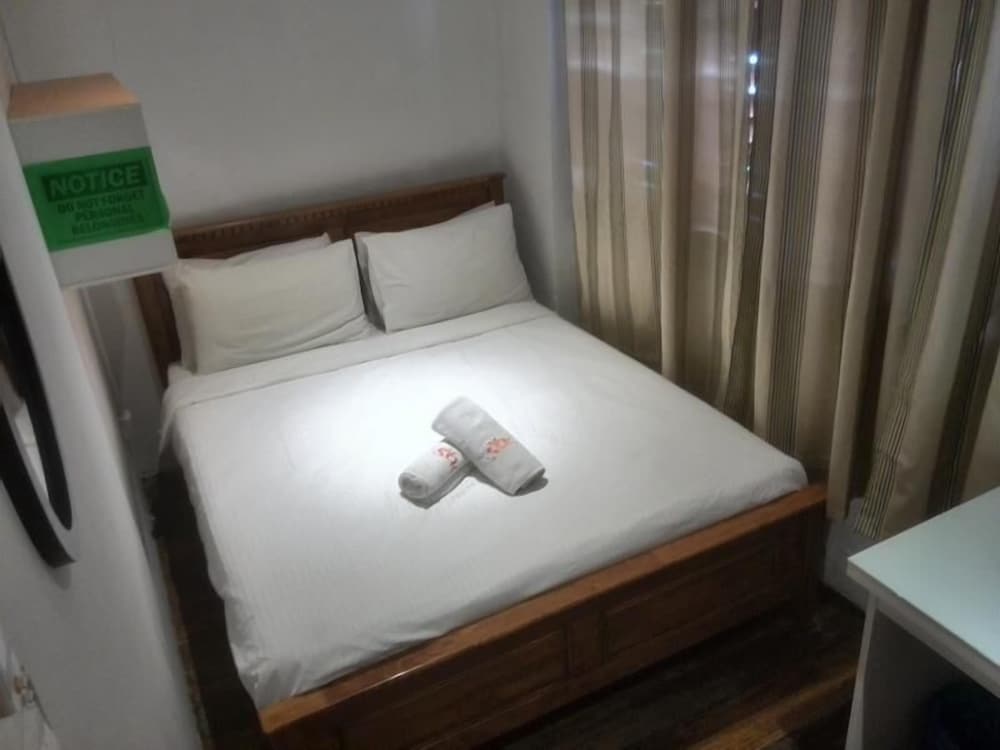 SPOT ON 90194 Lincoln's Backpackers