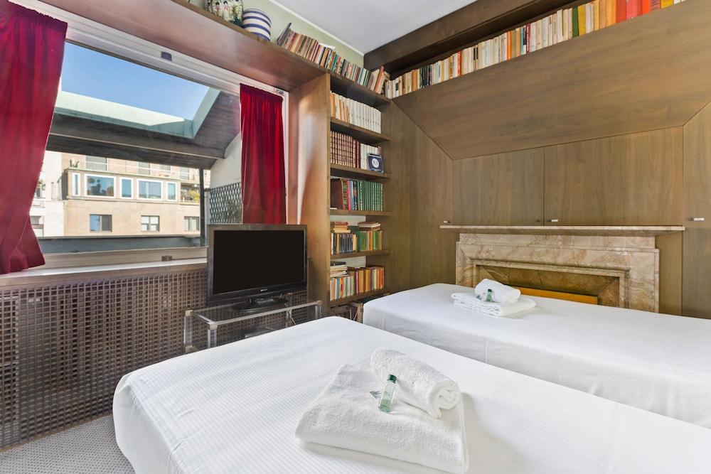 Terrace Penthouse with Duomo View