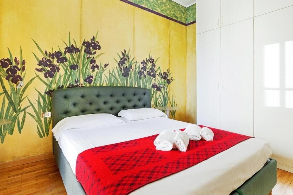 Moscova Balcony Flat