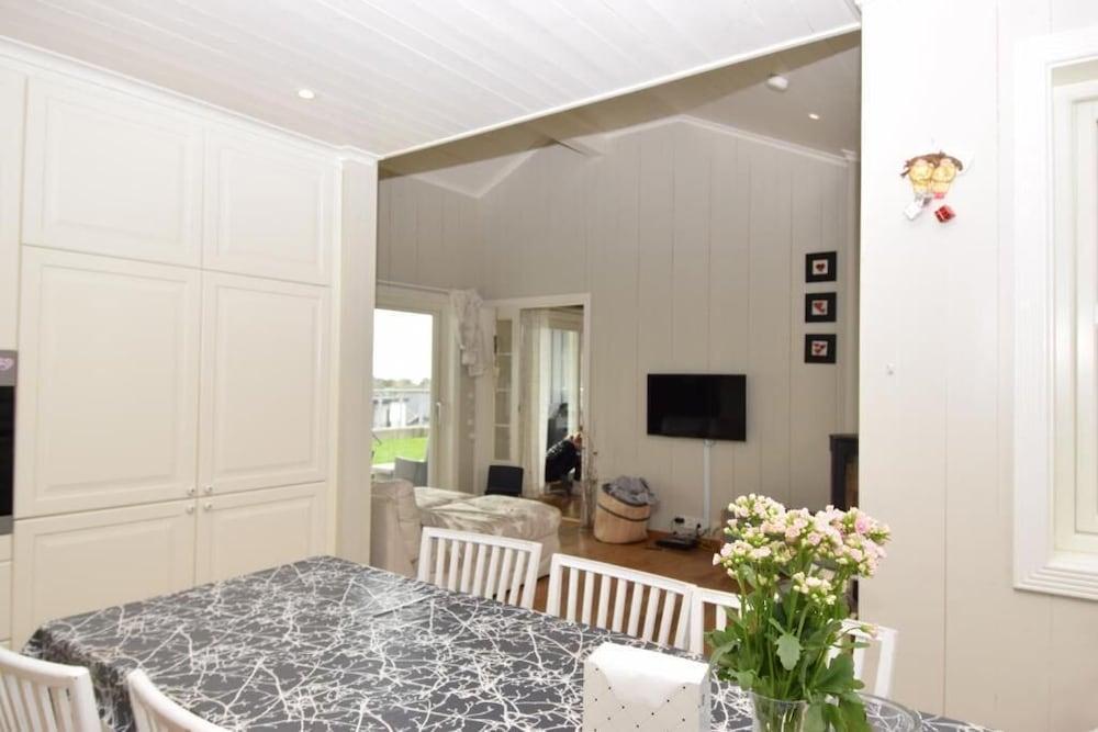 StayPlus Huge Family Home