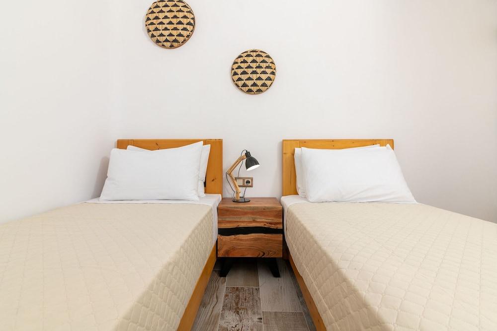 Naxian Sunset Luxury Villas