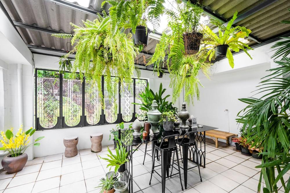 OYO 1059 Gfeel Baan Tanadech