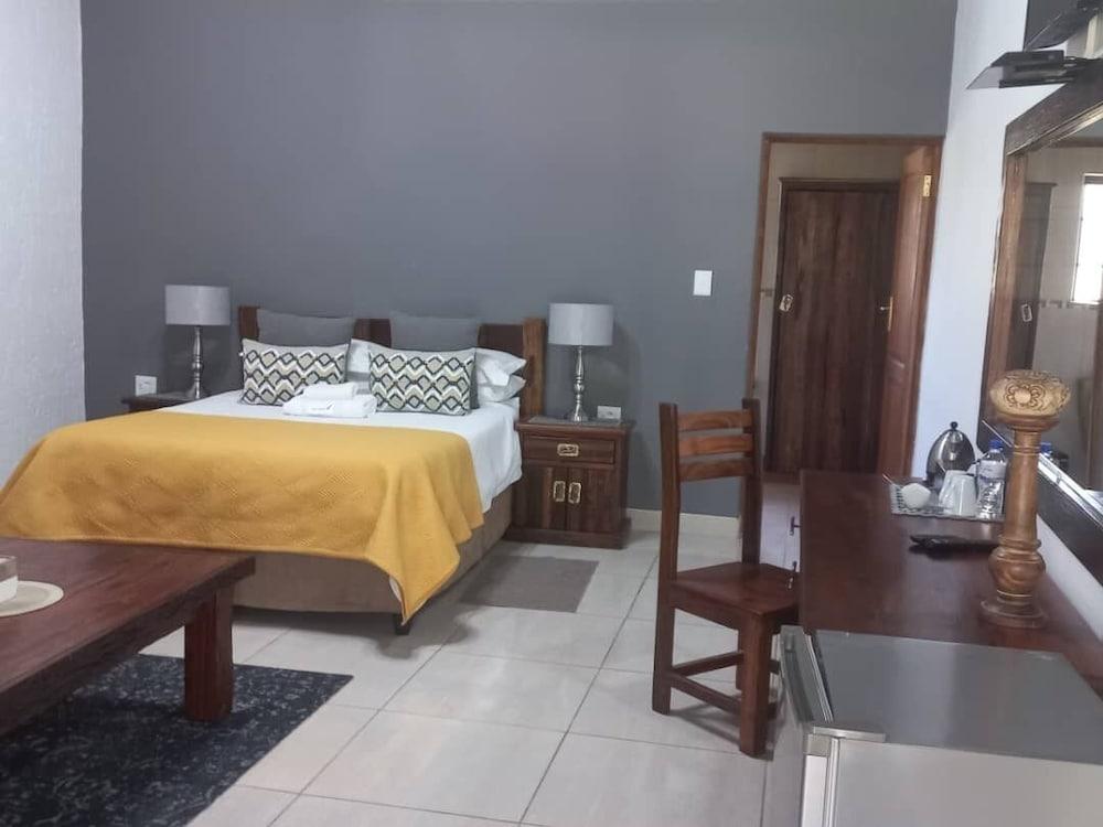 Palm Afrique Lodge Botswana