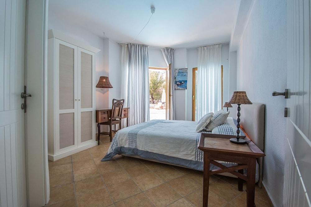 halu! Luxury Villa with Private Pool