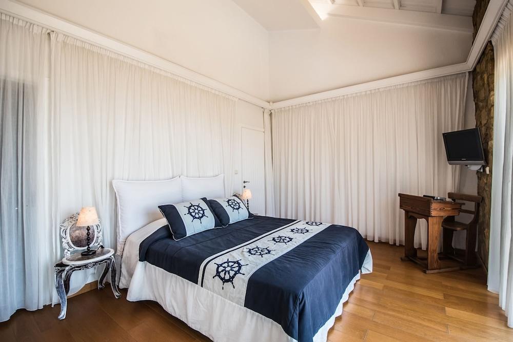 halu! Luxury Villa with Private Pool