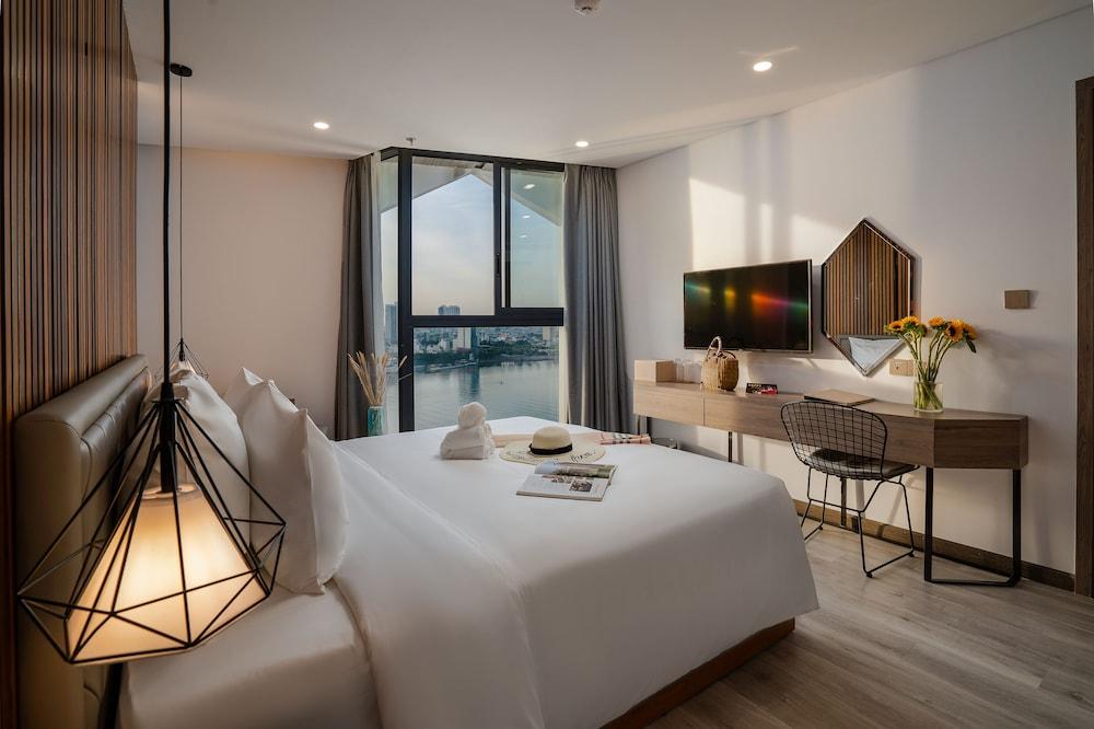 Haian Riverfront Hotel Da Nang