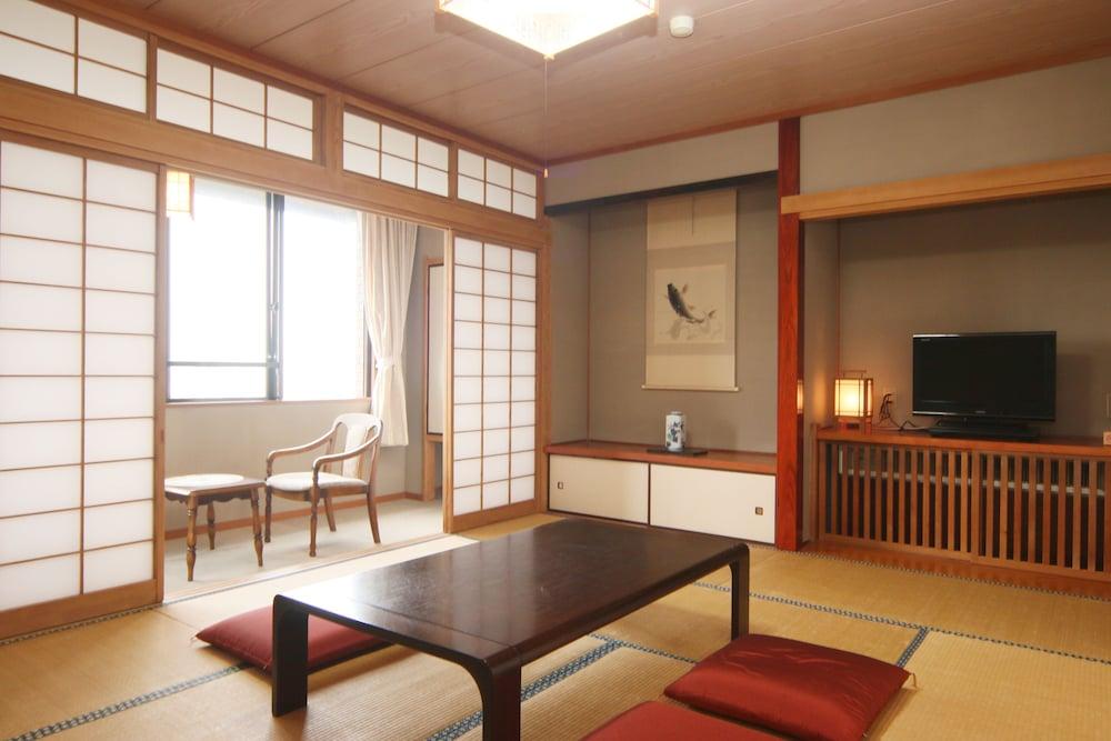 Awa Shirahama Hotel Calm