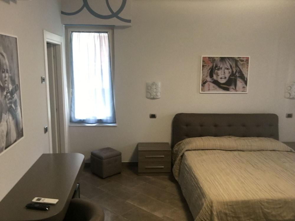 Le Divine di via Olivieri