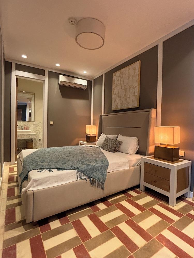 Root Redrock Yalıkavak - Bodrum