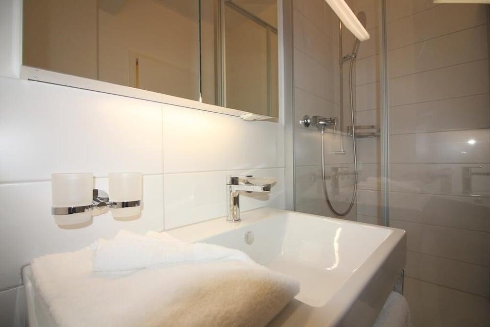 Swiss Star Budget Rooms