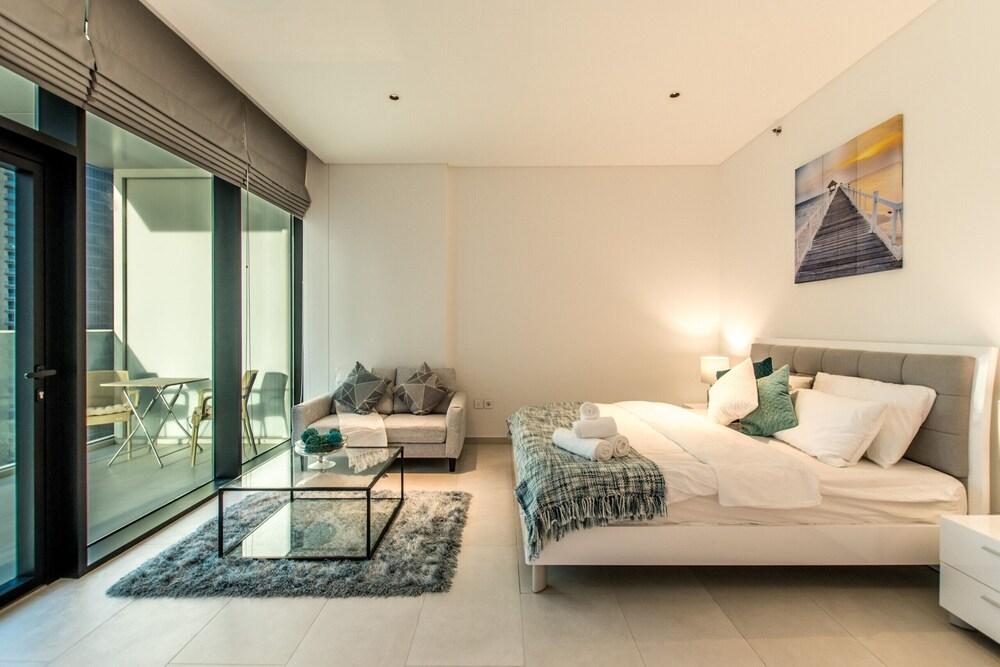 Business BAY - Marquise Square