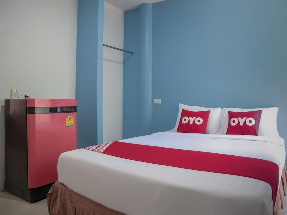 OYO 1075 The View at Naiyang