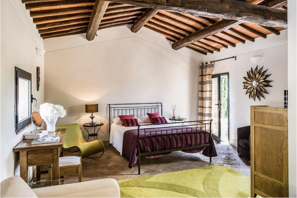 Le Pratola Luxury Villa