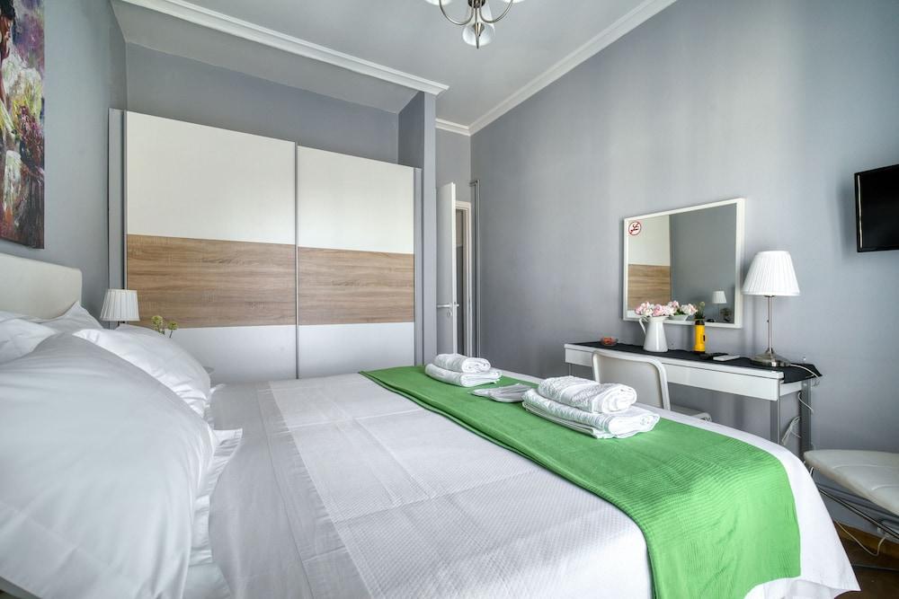 1 Bedroom Superior Apartment