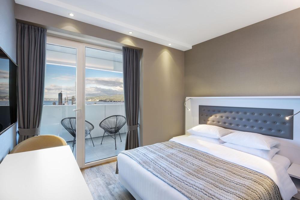 Alliance Palace Batumi