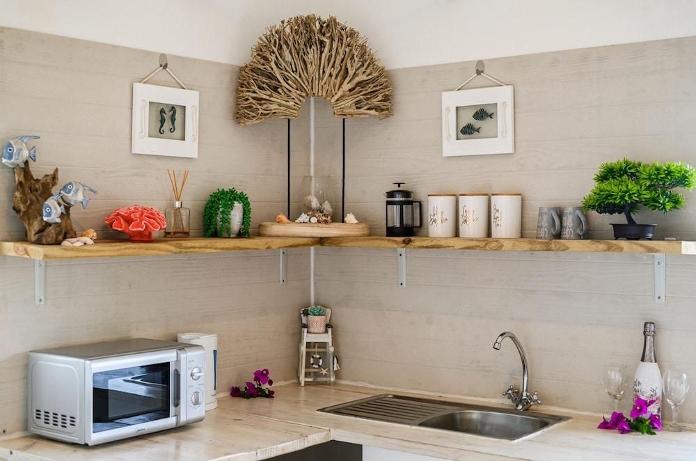 Sea Studio - Sea-facing