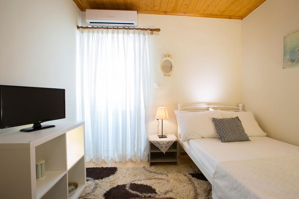 Lefkascottagehouse Villa