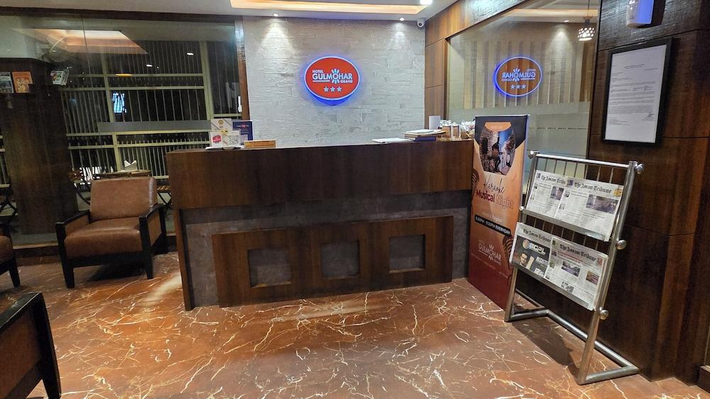 Hotel Gulmohar Grand