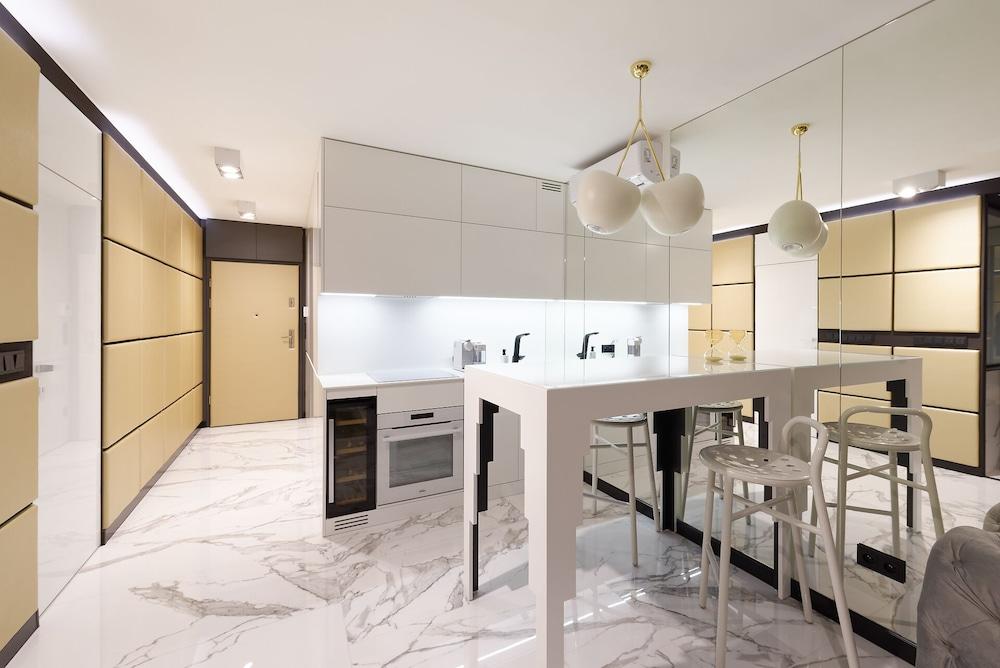 Super Apartment with Hot Tub