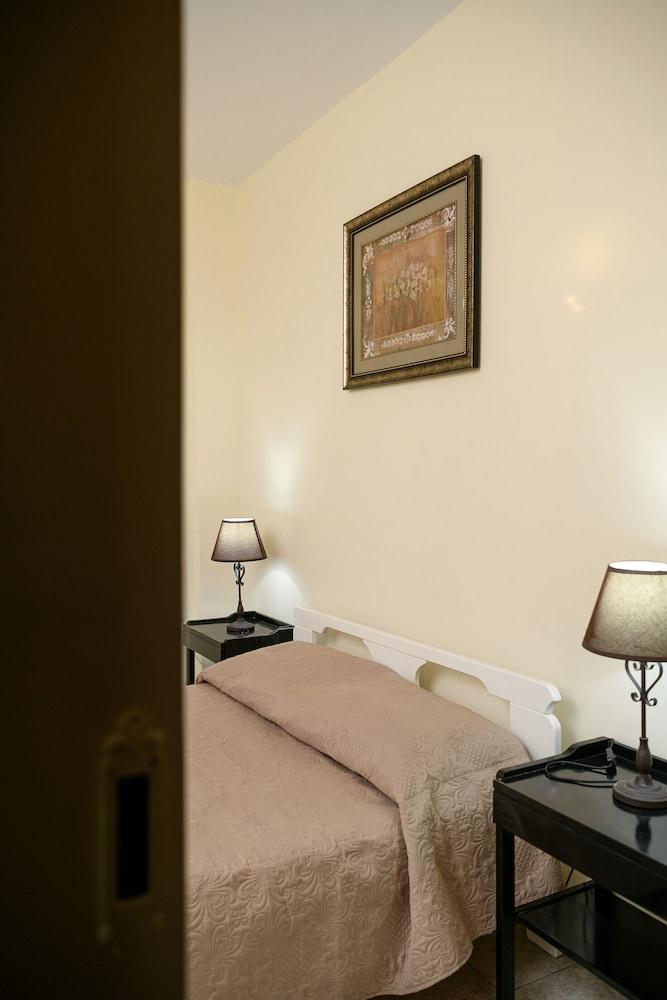 Petrakis Maisonette Near The Sea